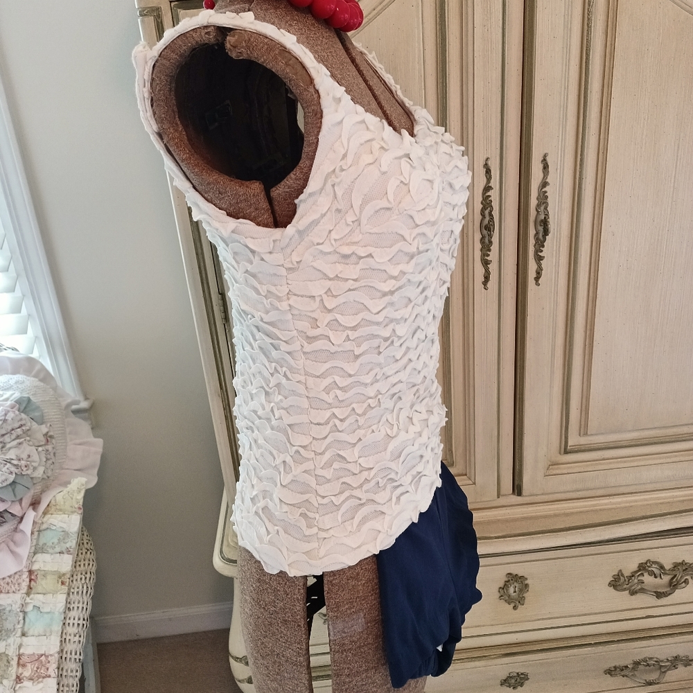 NOS ADORABLE " ELISABETH STEWART SWIMWEAR" RUFFLE! - Picture 6 of 16